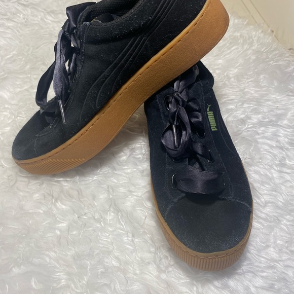 PUMA black sneakers with satin laces - Picture 2 of 6